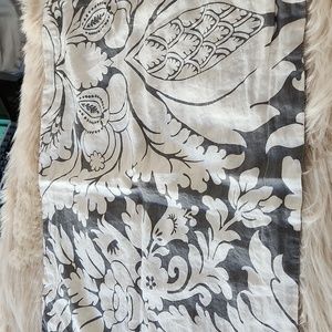 COPY - Pottery Barn Pillow sham Standard